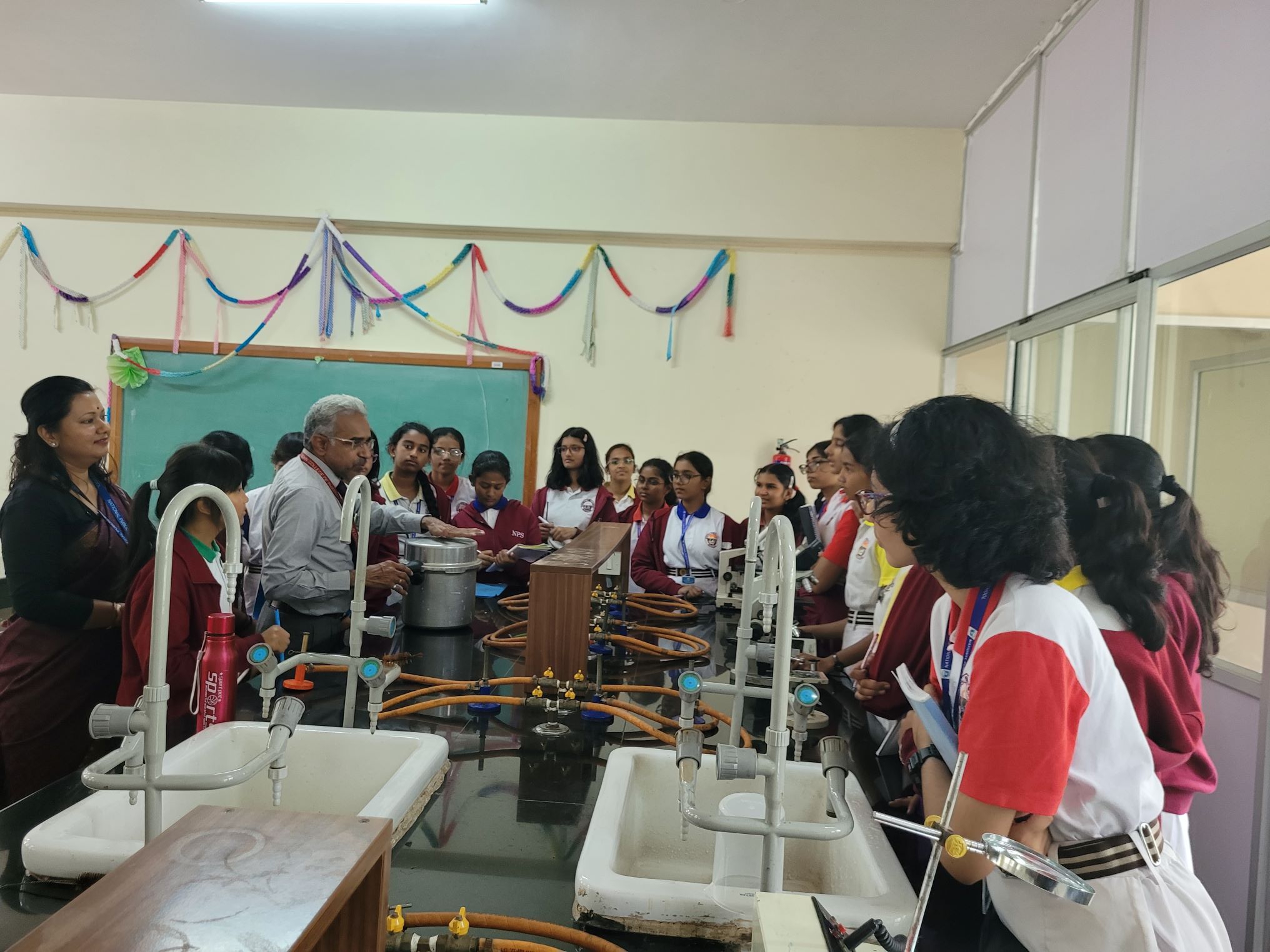 EDUCATIONAL TRIP  TO PHARMACEUTICAL COLLEGE 23-24
